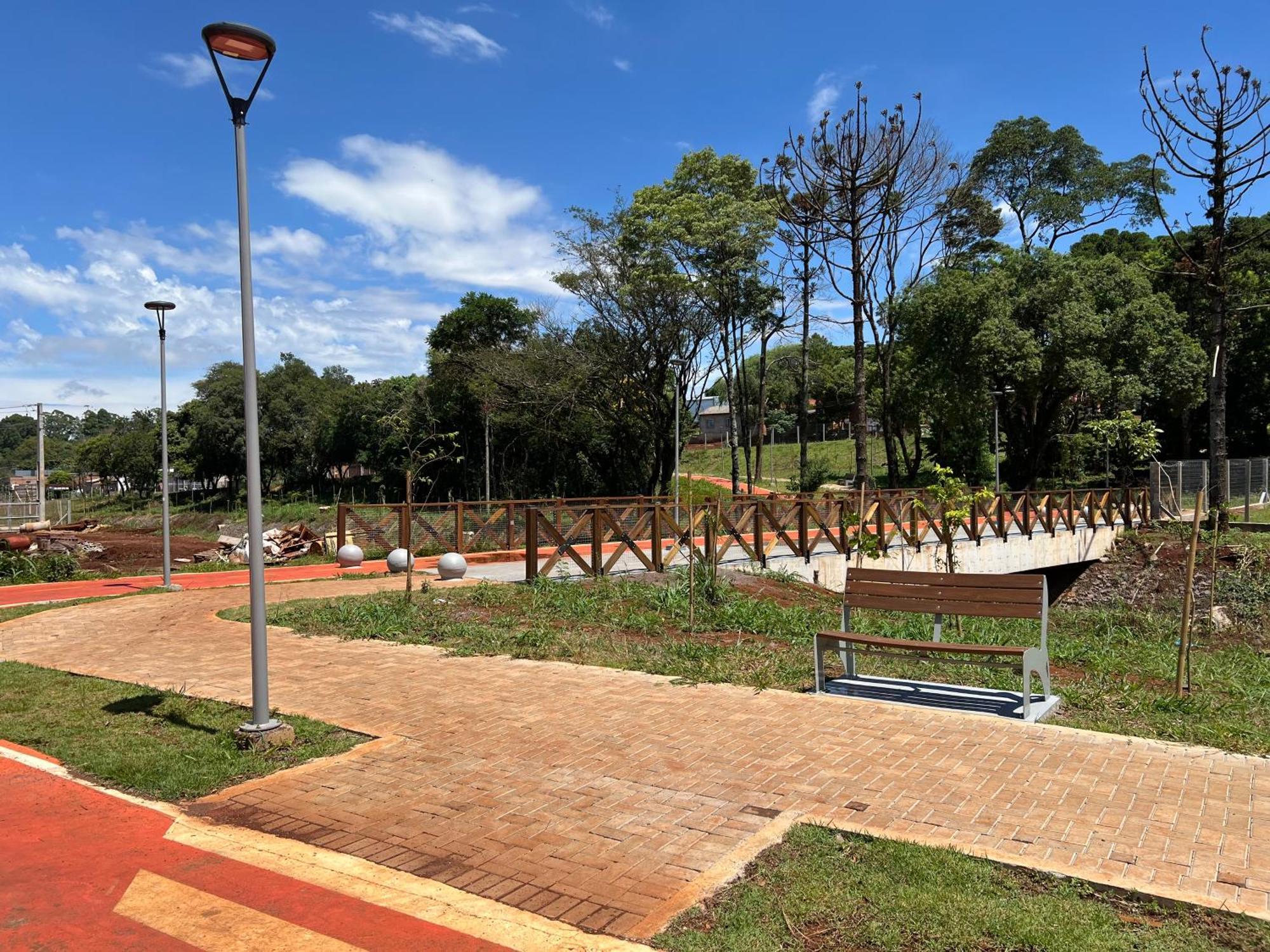 Locks, Cascavel, Parana - 02